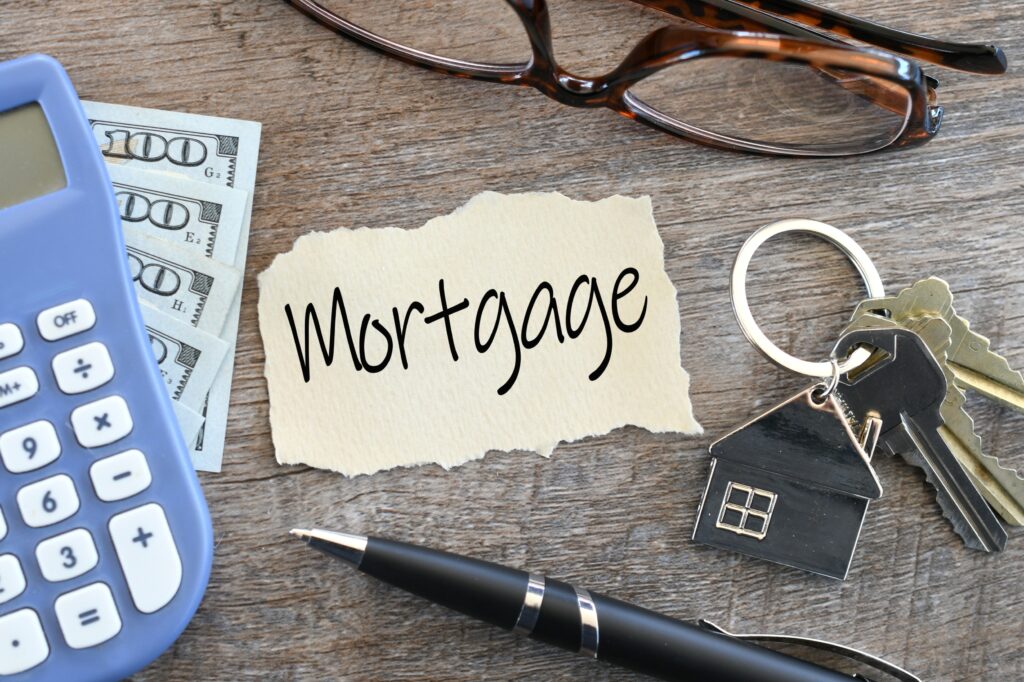 Bridging Loan vs Traditional Mortgage: Which Property Finance Option Gets You the Keys Faster?